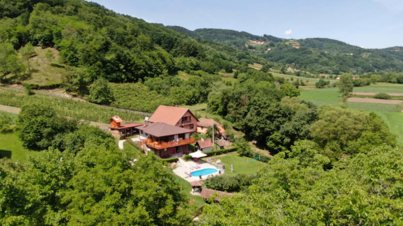 Gasthaus Country House Lozanjska Terasa Exterior foto